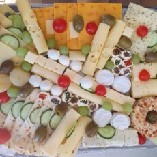 Käsevariationen liebevoll garniert Käsevariationen liebevoll garniert